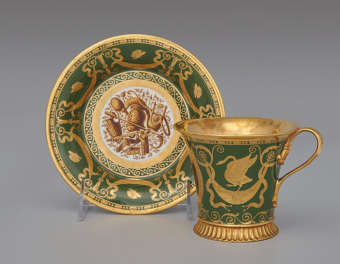 Cup (tasse Jasmin à pied cannelé, 1st size) with portrait of Marie de Rabutin-Chantal, Madame de Sévigné (1626-1696) Slider Image 4